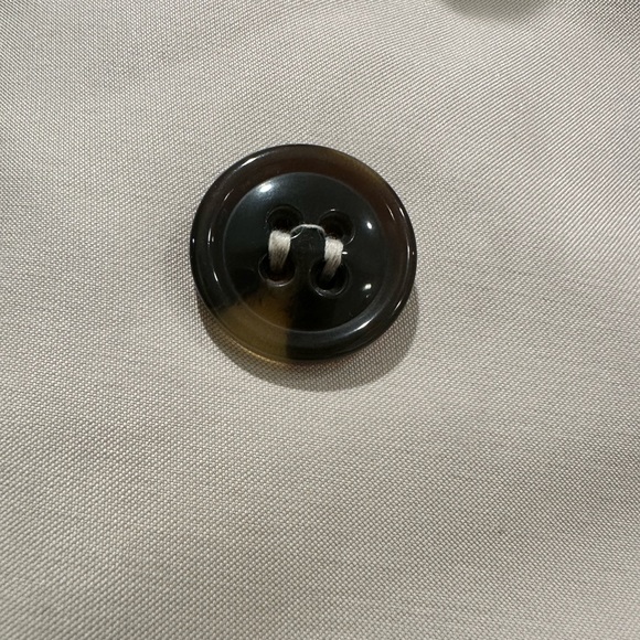 Zara double breasted trench coat. Size XS. Beige and gold hardware detailing. - Picture 7 of 15